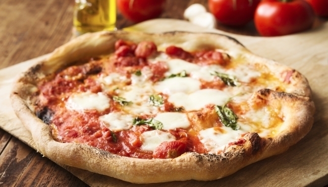 Menu pizza per 2 persone con antipasto rustico
